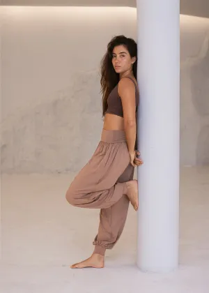 Alora Pants Sandalwood